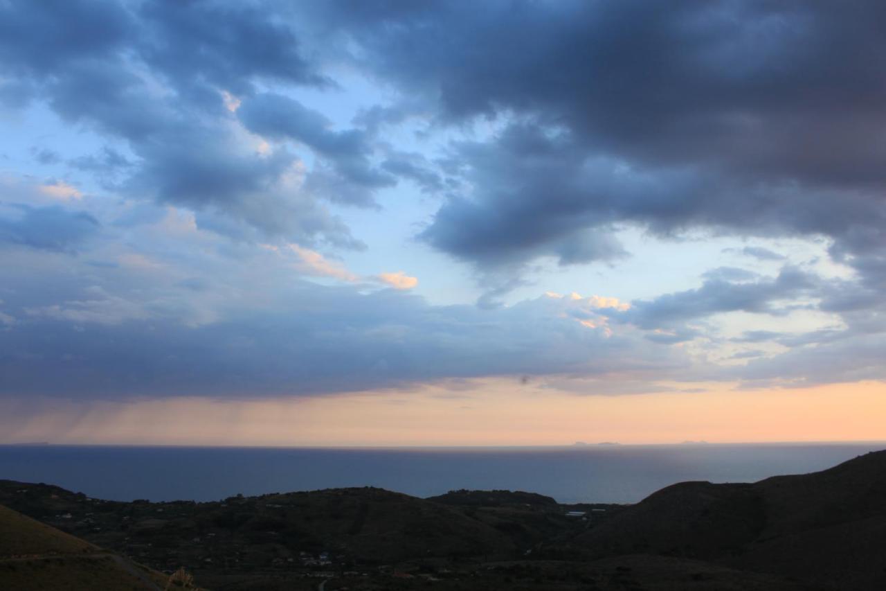 Buenavistasurfmed Bed & Breakfast Itri Bagian luar foto