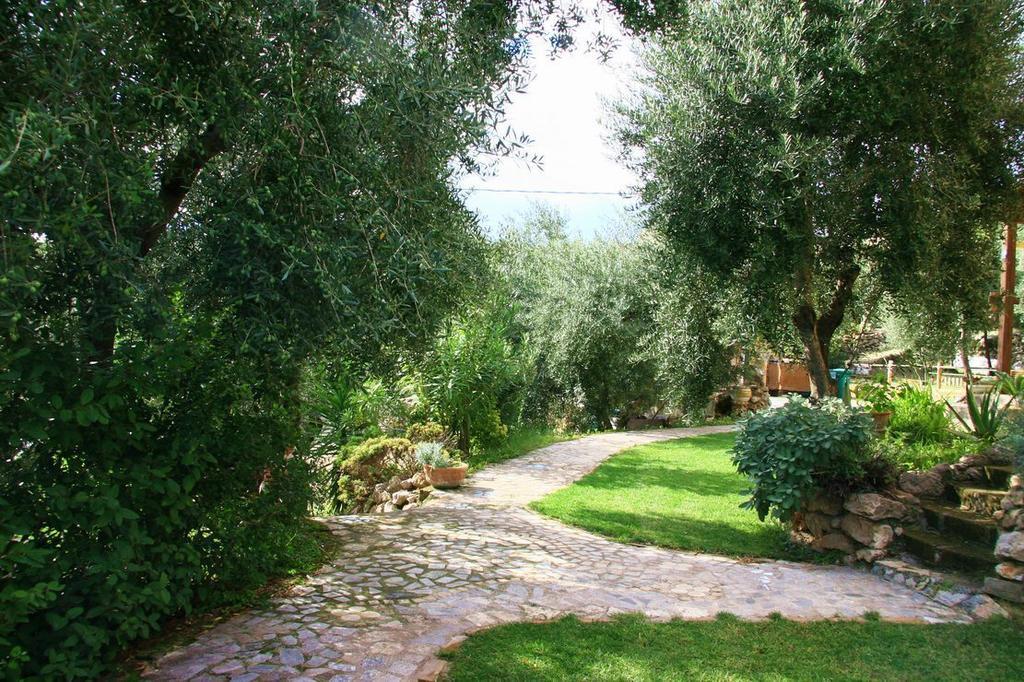 Buenavistasurfmed Bed & Breakfast Itri Bagian luar foto